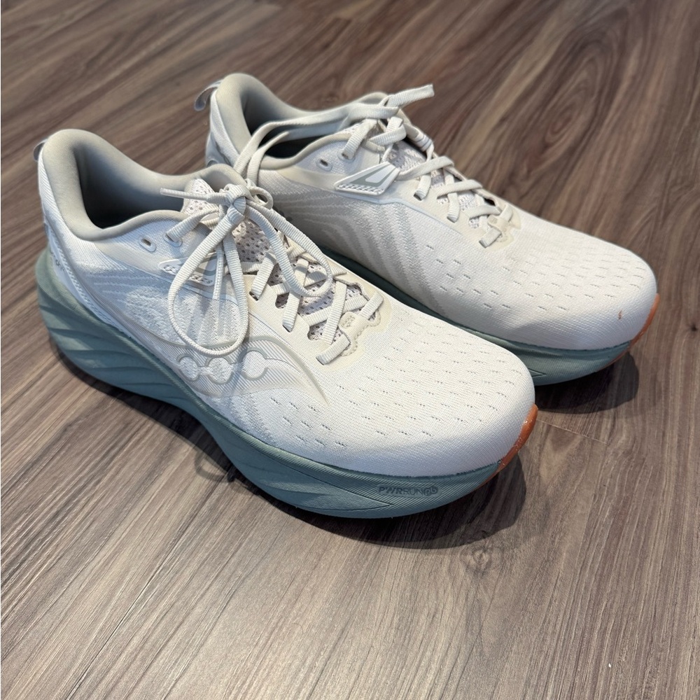 Saucony Triumph 22